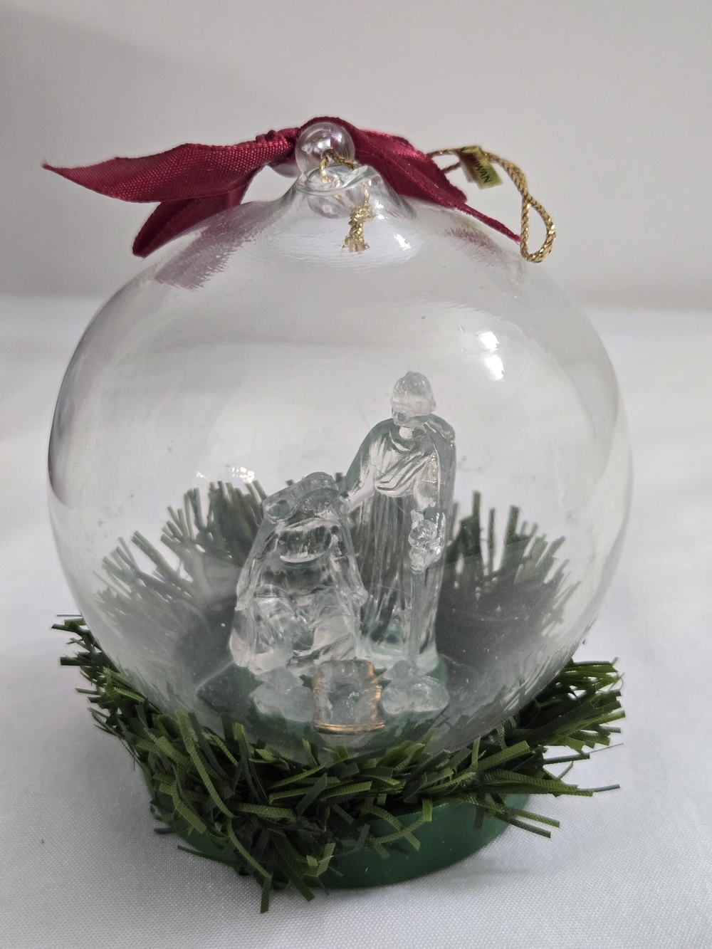 Lincolnshire Holiday Series Nativity Glass Ball Christmas Ornament MPN 02405